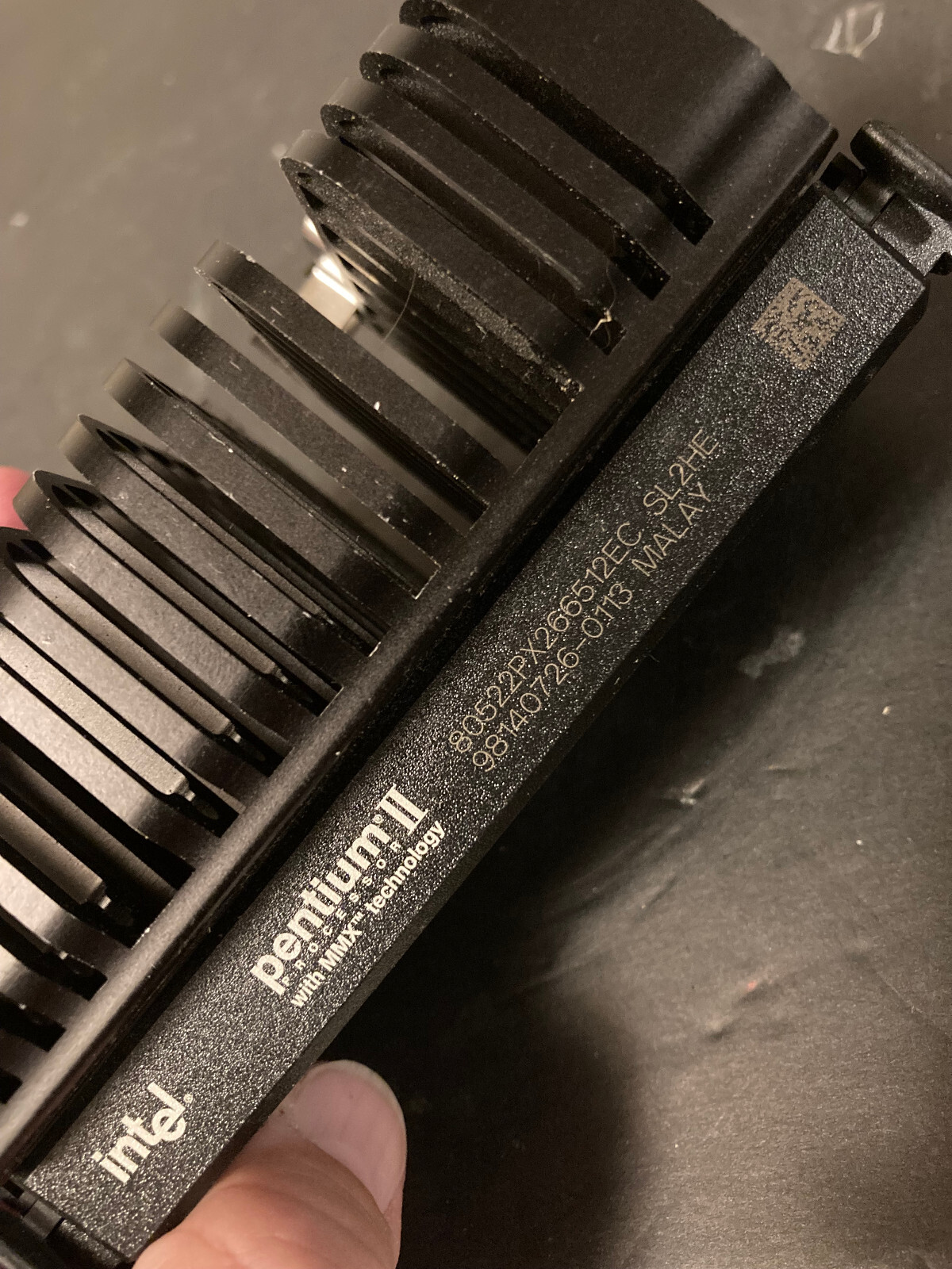 80522PX266512EC, SL2HC PENTIUM II 266 PROCESSOR 512K MMX Slot 1 large heatsink