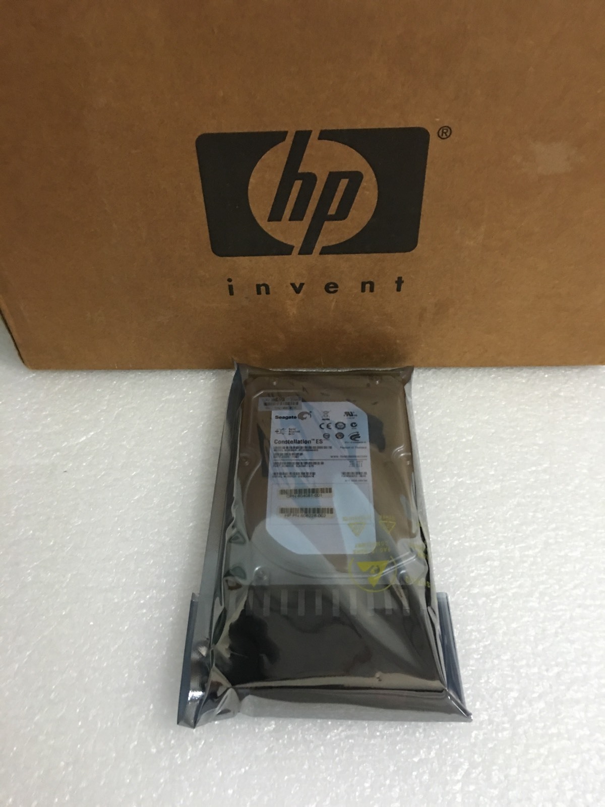 HP AW555A 605475-001 P2000 2TB 6G SAS 7.2K RPM 3.5" dual port mdl hard drive