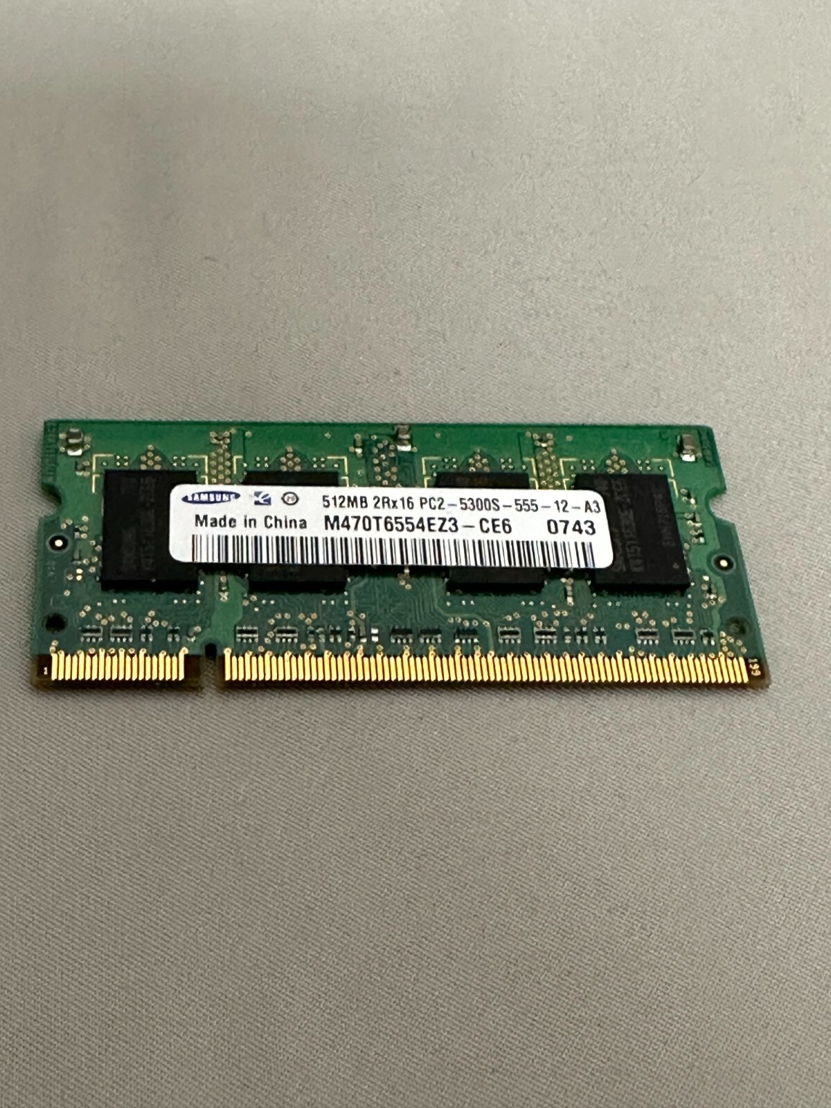 Samsung 512MB 2Rx16 PC2 - 5300S - 555 - 12 - A3 / M470T6554EZ3 - CE6