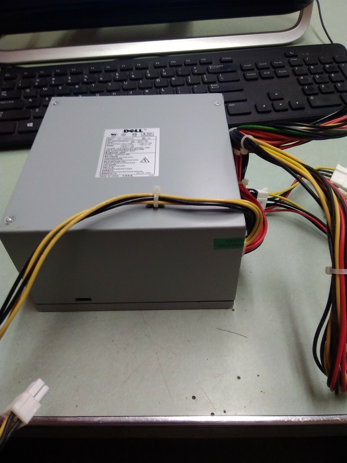 Dell HP-P2007F3 (Rev:A00) 200W  ATX Power Supply  K0564