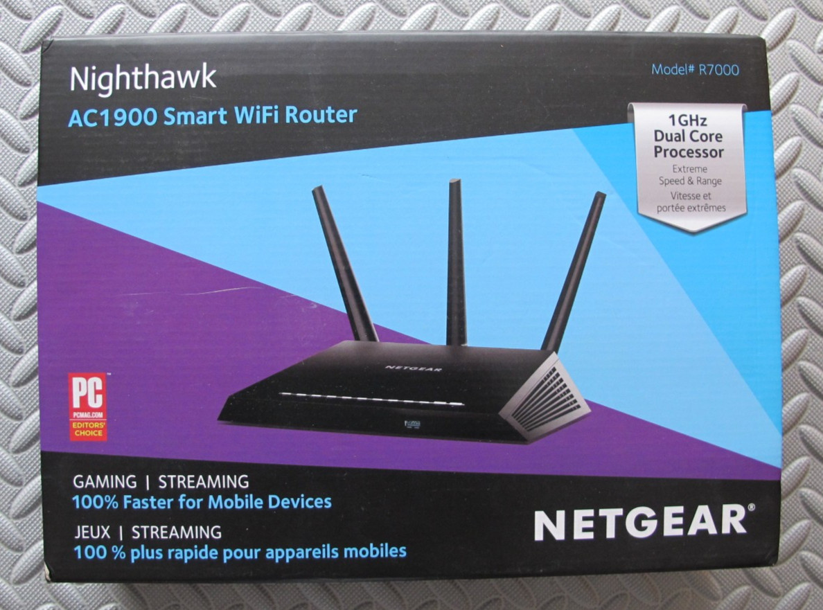 NETGEAR Nighthawk Smart Wi-Fi Router R7000-100PAS - AC1900