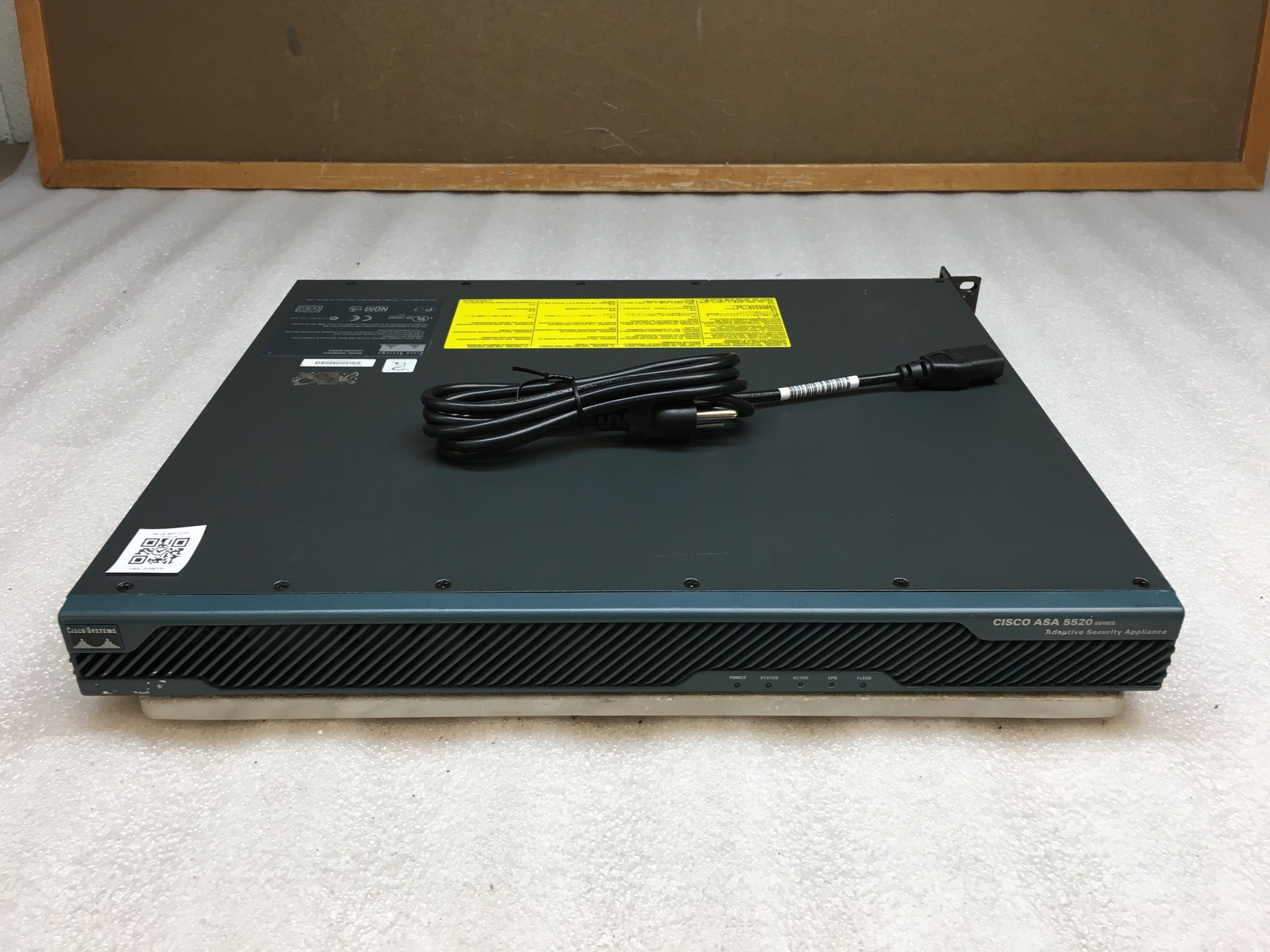 Cisco 5520 ASA Series Adaptive Security Appliance Firewall ASA5520 V01