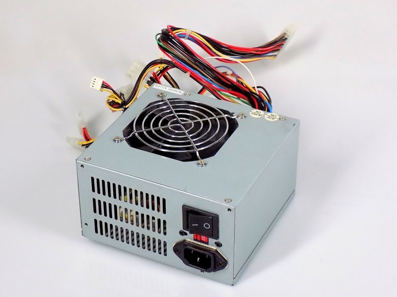 235 Watt Fortron SPI-235HI 235W ATX Power Supply Power Supply PSU for Computer