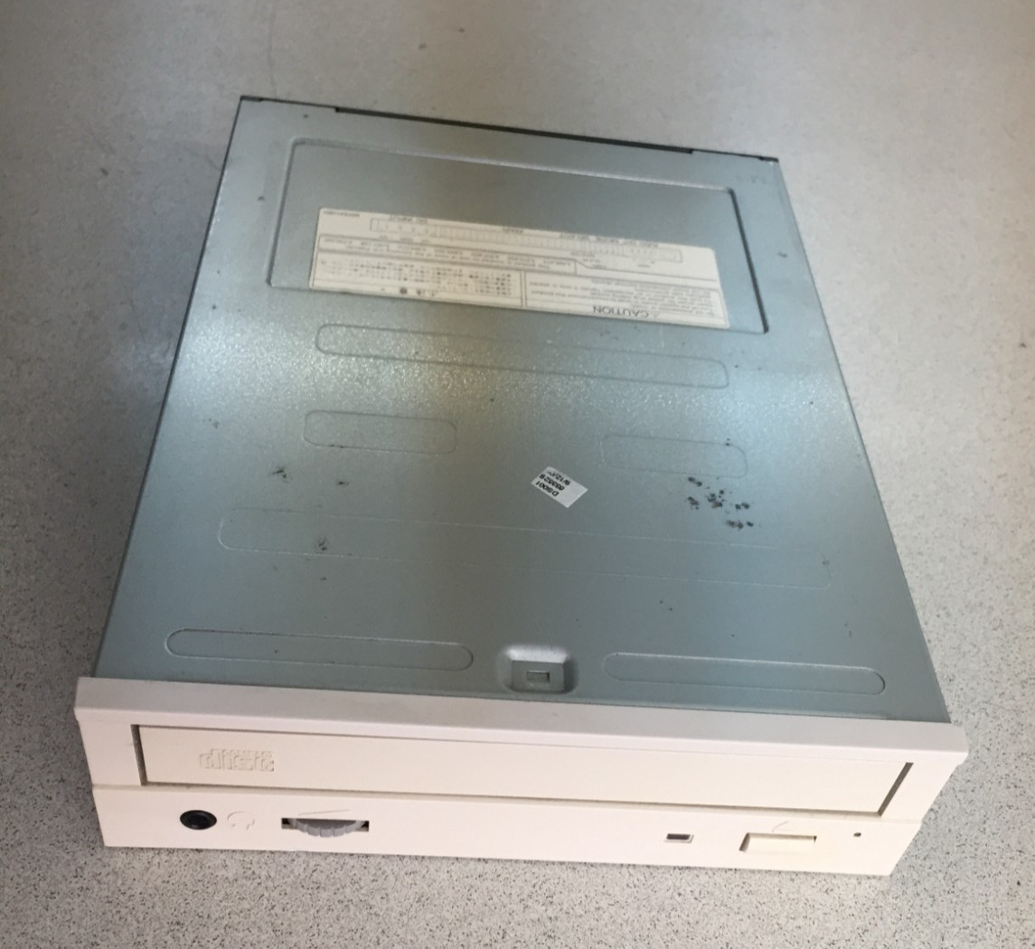 Toshiba XM-6702B CD-ROM Drive