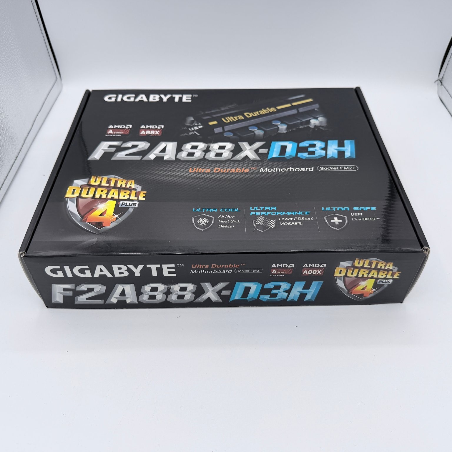 Gigabyte GA-F2A88X-D3H Rev 3.0 AMD A88X FM2+ ATX DDR3 Motherboard Box
