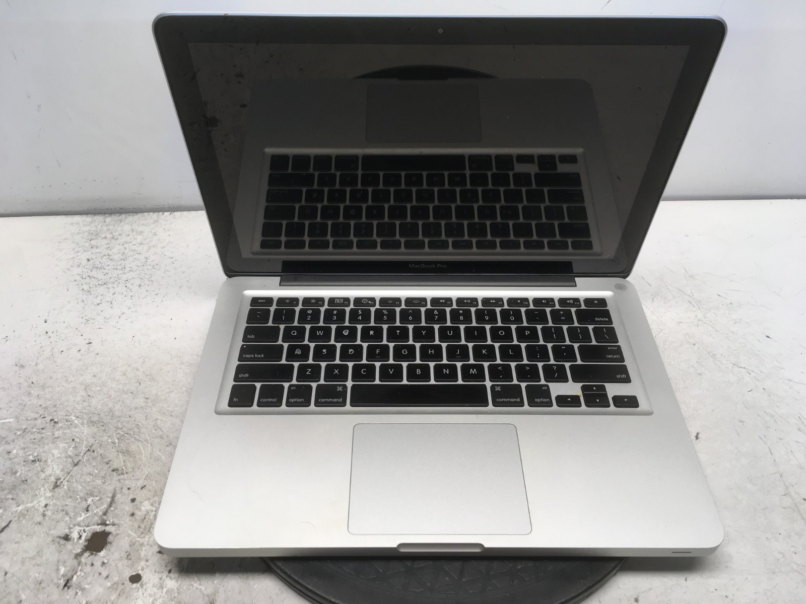Apple MacBook Pro A1278 Intel Core i5-2415M 2.3GHz 2 GB NO HDD No Batt
