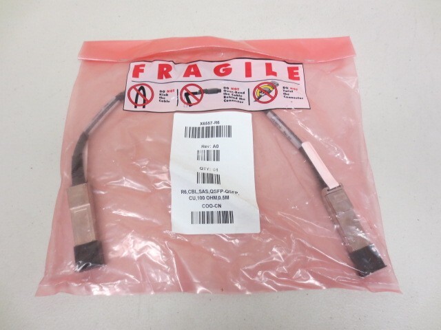 NetApp Amphenol X6557-R6 External SAS Cable - 0.5M - QSFP 112-00176 X6557 *NEW*