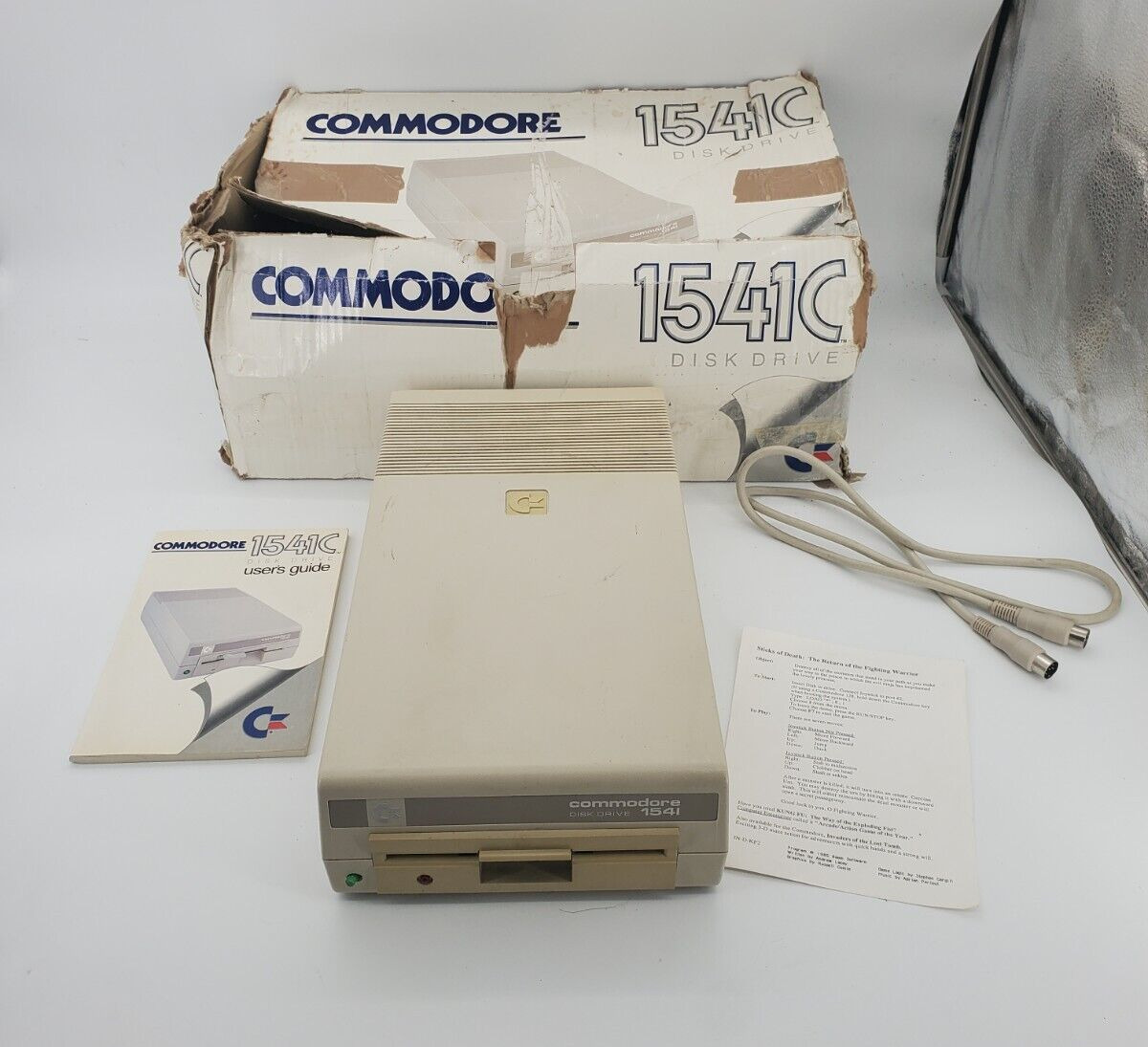Vintage Commodore 1541 C Floppy Drive W/ Box, Manual, Video Cable Powers on READ