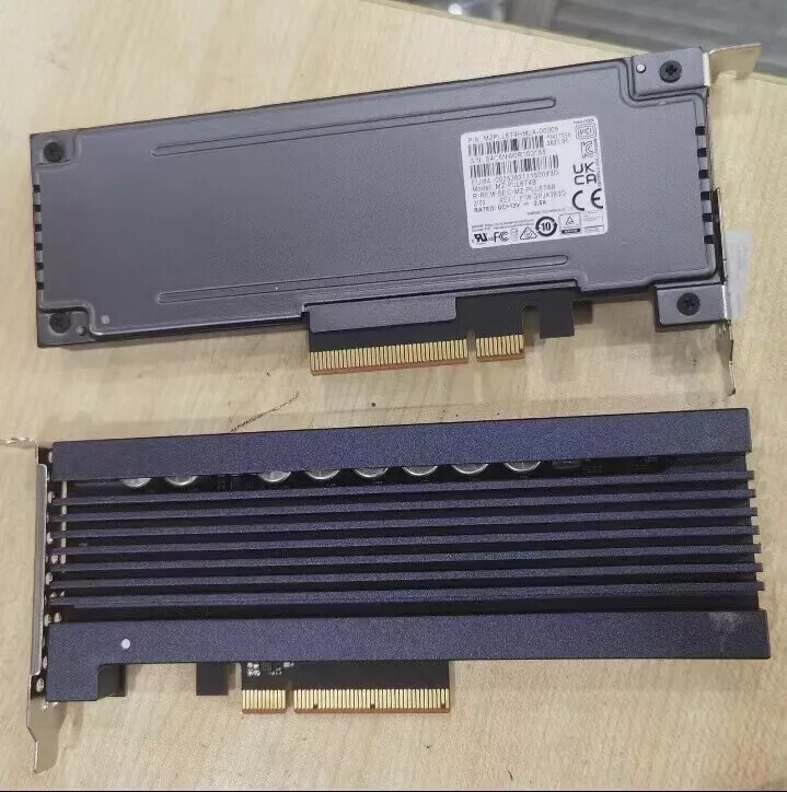 6.4TB SAMSUNG SSD PCIE PM1725b MZ-PLL6T4B MZPLL6T4HMLA-00005 GPJA3B3Q