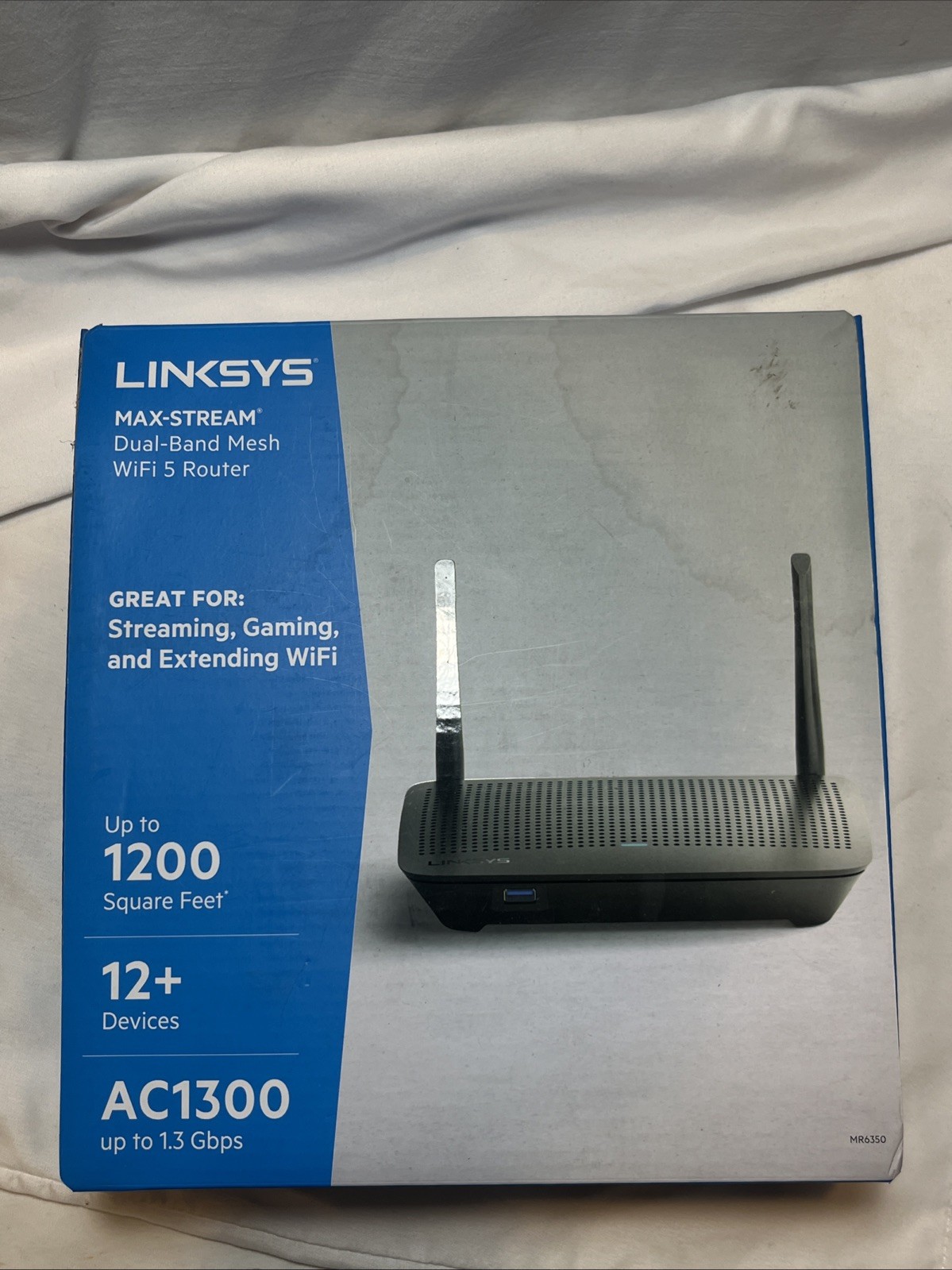 Linksys EA6350-4B 1200 Mbps 4 Port 1000 Mbps Wireless Router.