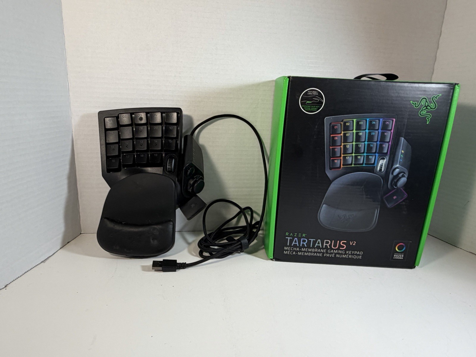 Razer Tartarus V2 RZ07-0227 Chroma Gaming Keypad RGB Mecha-Membrane w/ Box