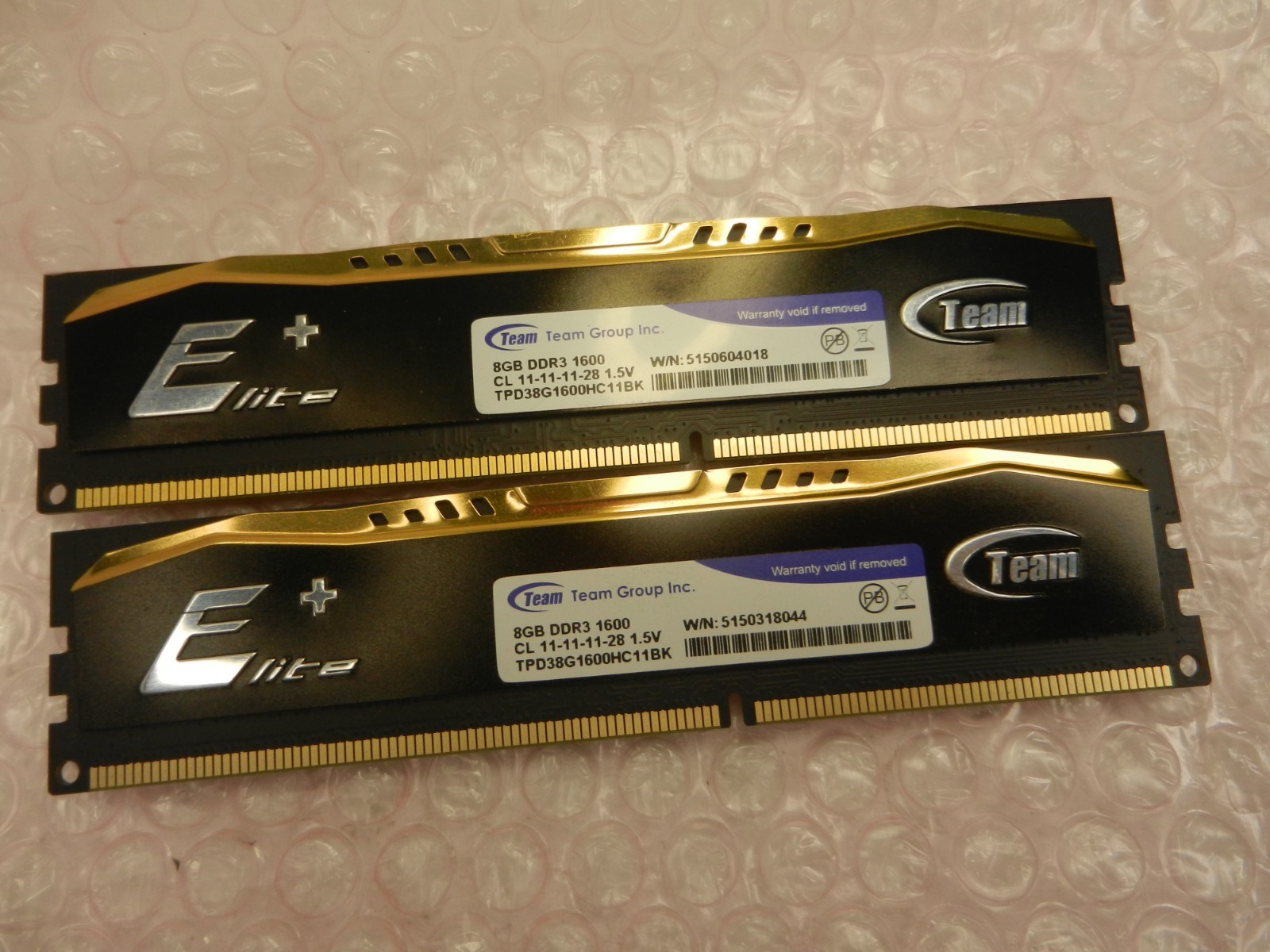 TEAM Group Elite+ TPD38G1600HC11BK PC3-12800u LOT (2) x 8GB = 16GB RAM