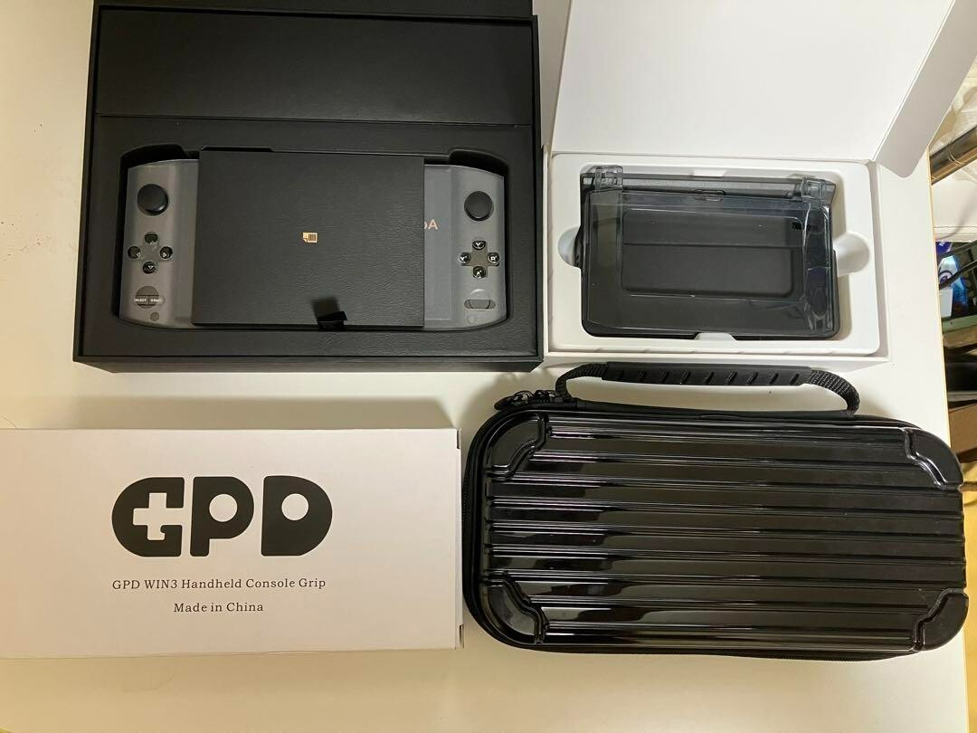 GPD Win 3 1165G7 mini PC Console Black w/Box