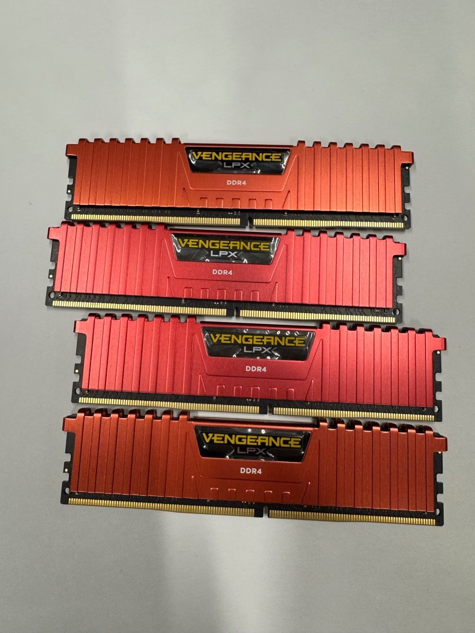 32GB (4x8gb) Corsair Vengeance LPX DDR4 2666MHz PC RAM CMK32GX4M4A2666C16R