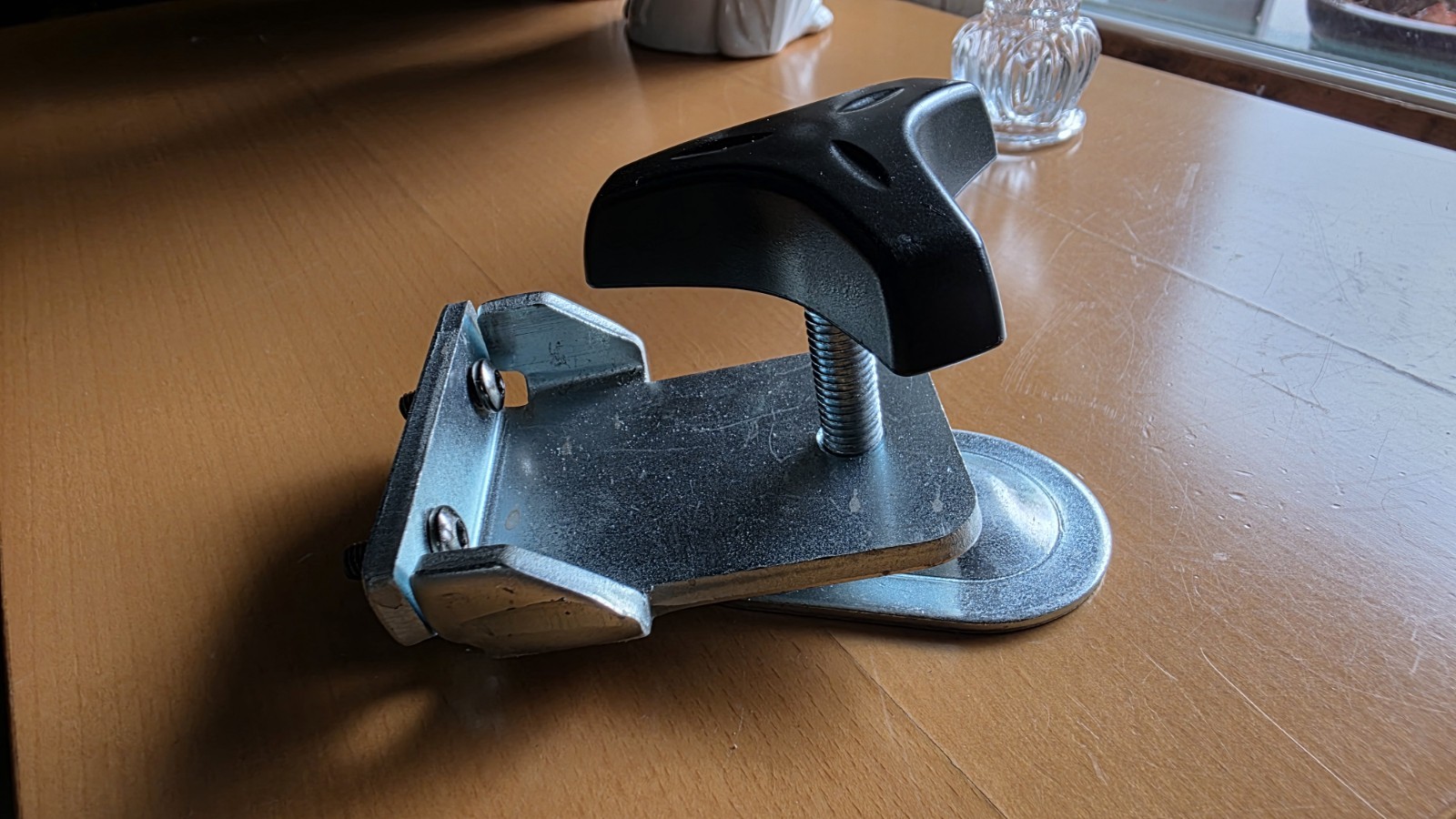 Ergotron WorkFit-S Replacement Table Twist Clamp with screws