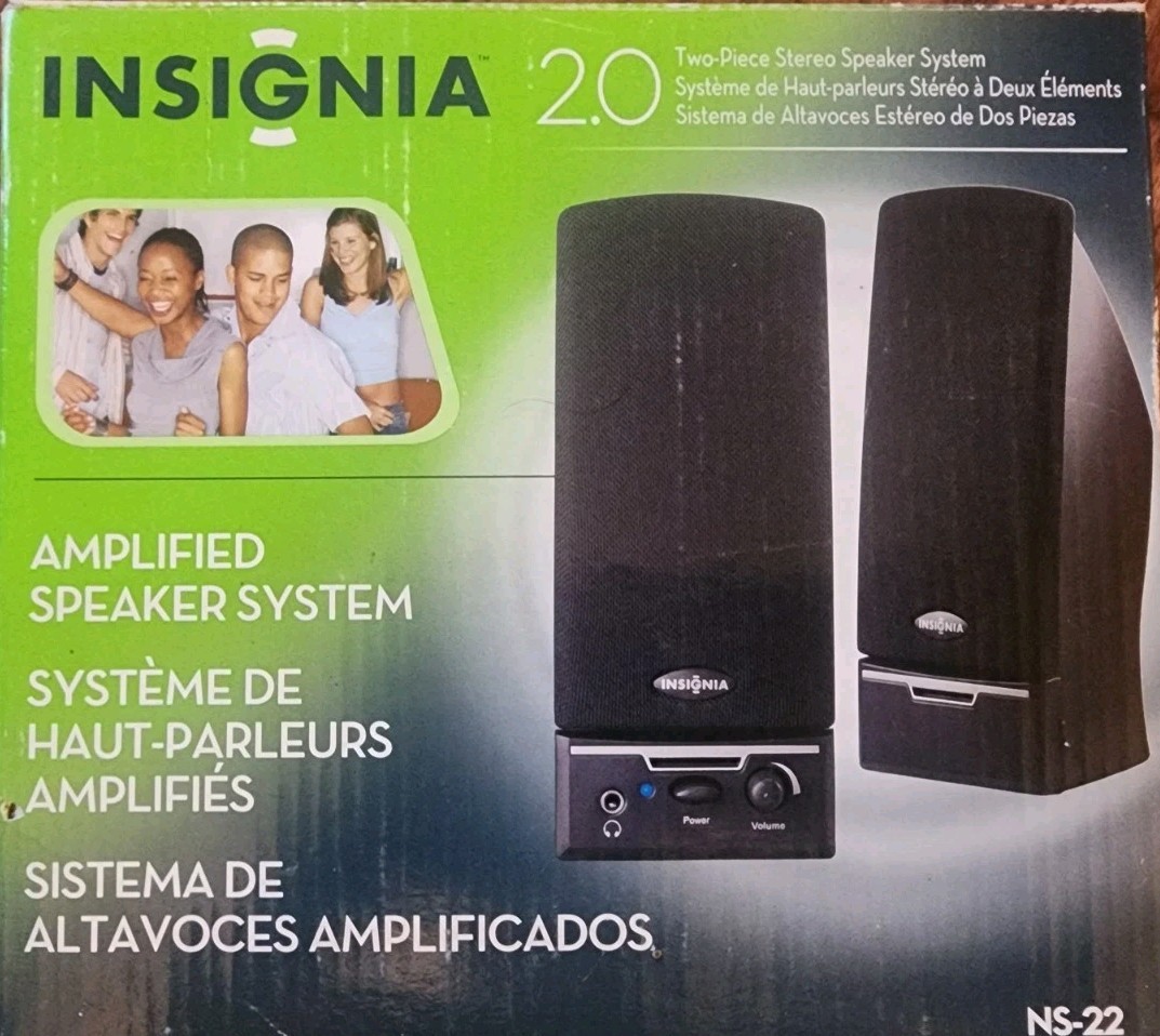 Insignia 2.0 2-Piece Amplified Stereo Speaker System Sounds Amazing New