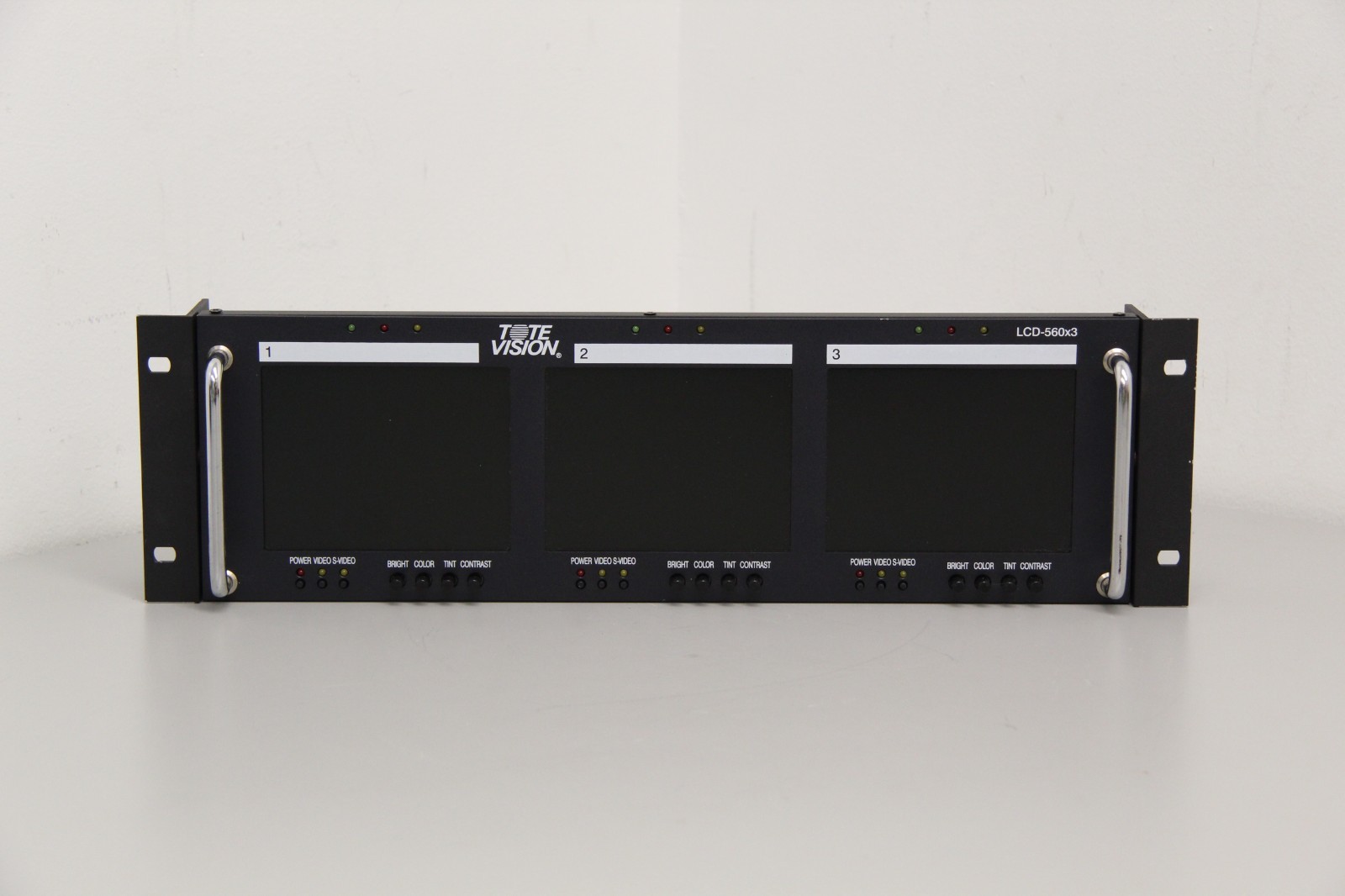 Tote Vision Rack Mount LCD-560X3 3 Screen Monitor System No Power Supply