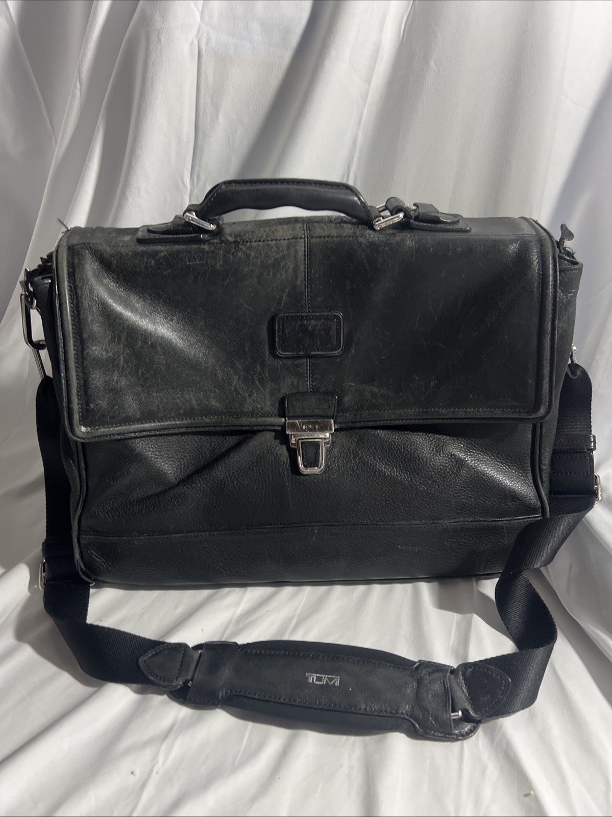 TUMI 3 Section All Leather Black Briefcase Flapover handle Business Professional