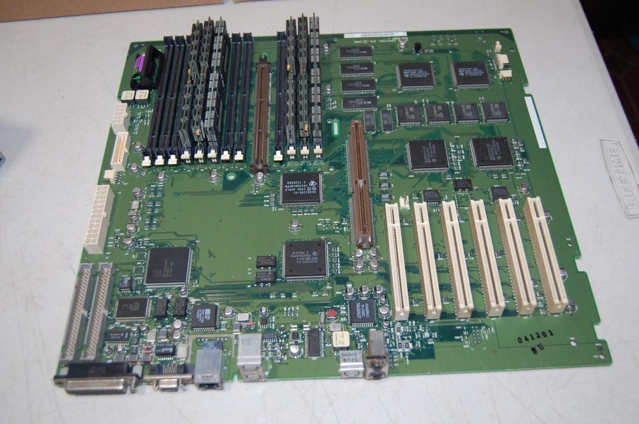 Vintage Apple Power Macintosh 9600/200 Motherboard 820-0865-A with Memory