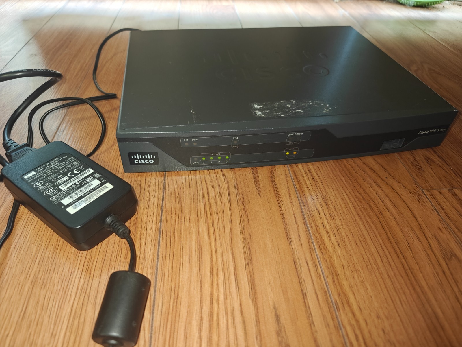 Cisco 800 Series Integrated Services Router (Model 861, 881)