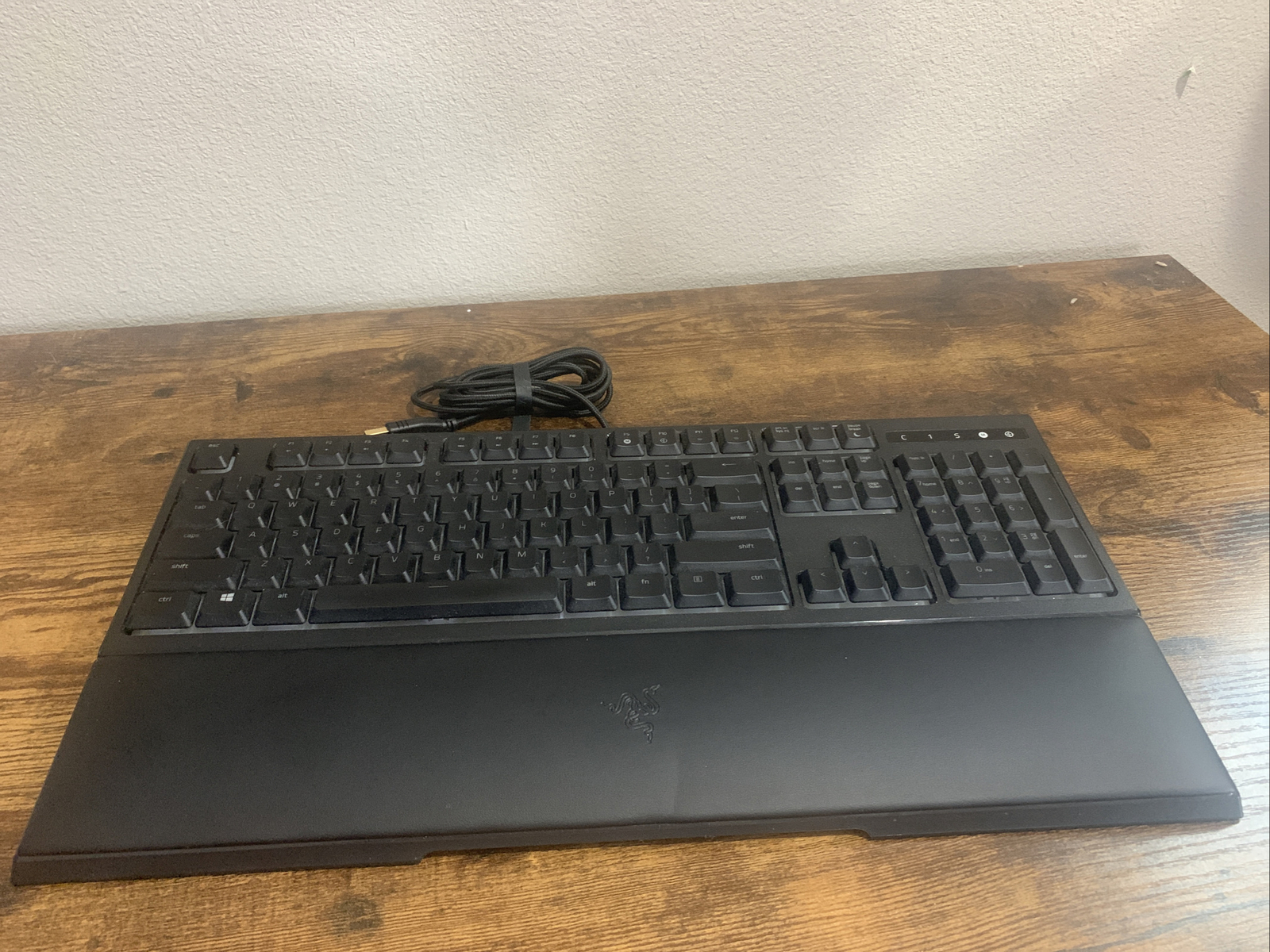Razor Ornata Chroma Gaming Keyboard Lighting RZ03-0204 PC Gamer