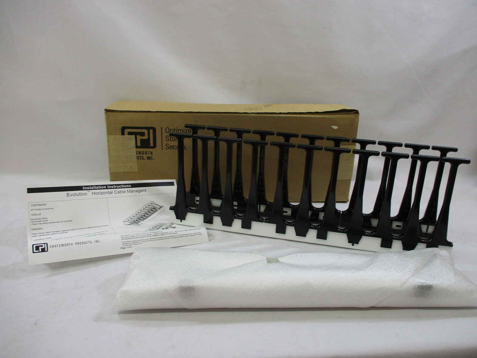*NEW* CPI CHATSWORTH TS1007920 HORIZONTAL CABLE MANAGER 19"