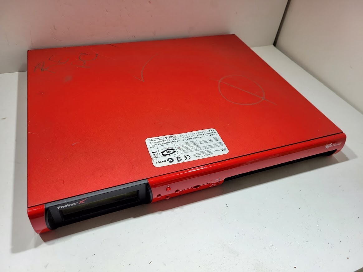WATCH GUARD Firebox Model T1AE4 X550e Core