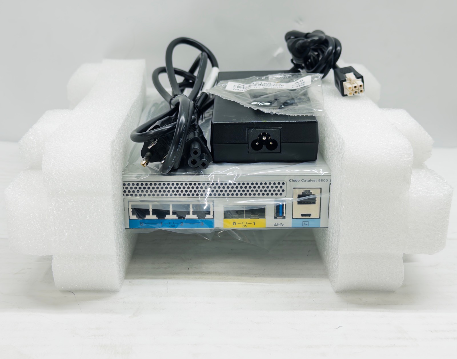 Cisco C9800-L-F-K9 Catalyst 9800 Series Wireless Controller with Power Adapter