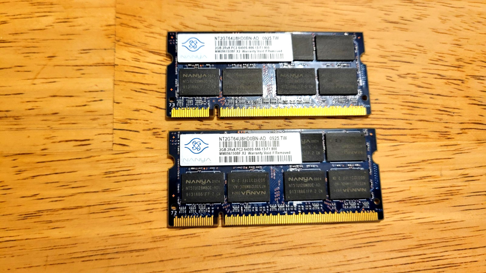 Nanya 4GB (2 x 2GB) DDR2 SO-DIMM 200-pin 800 MHz PC2-6400s laptop RAM