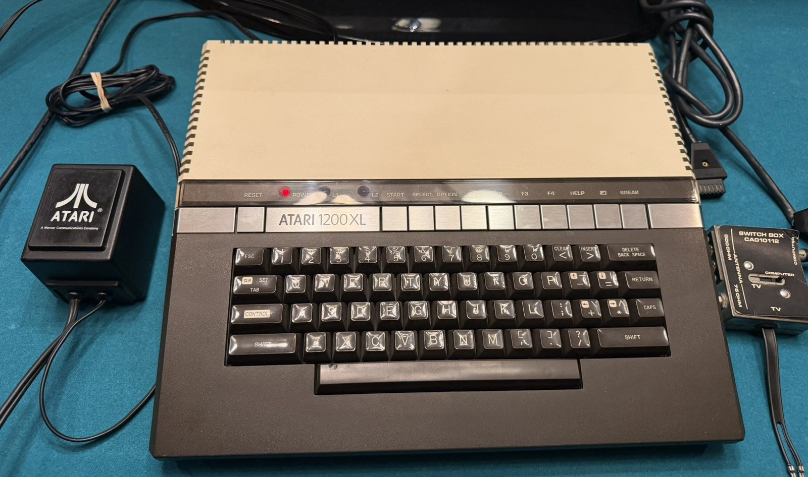 Vintage Atari 1200XL Computer TESTED - CLEAN/NICE - READ