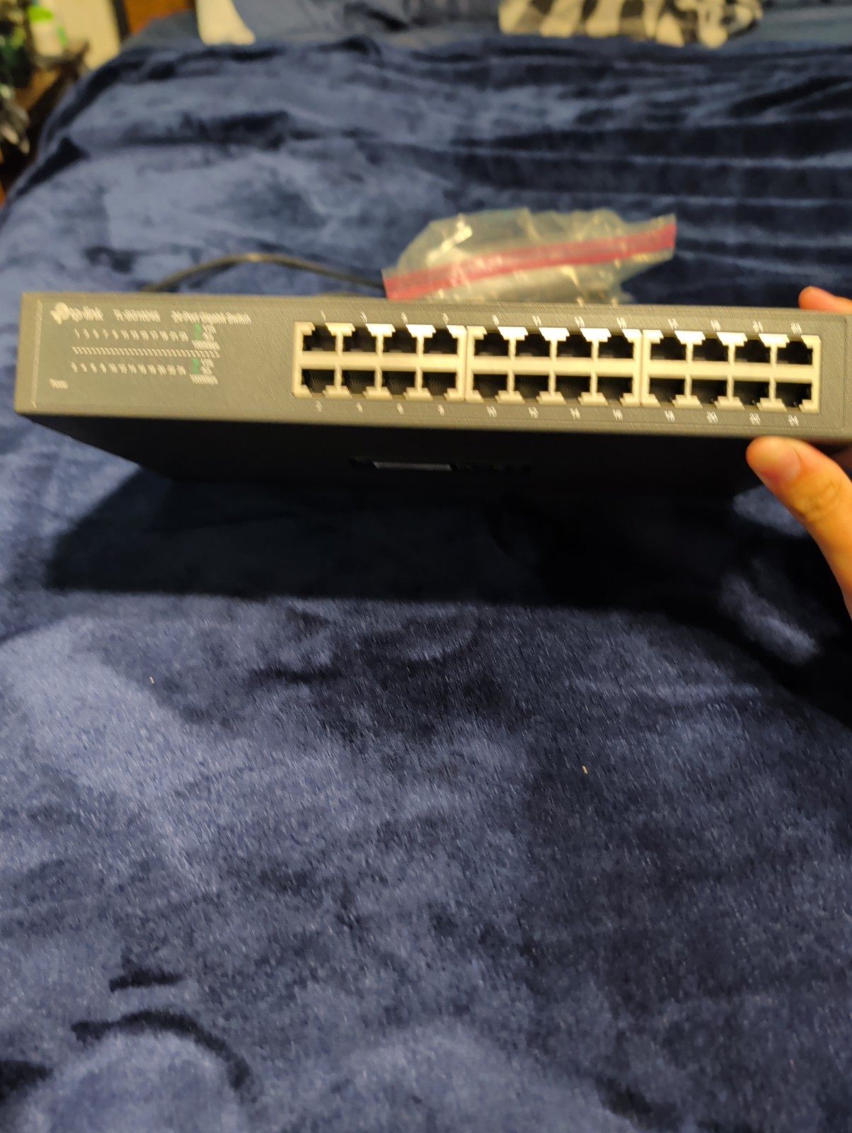 TP-Link TL-SG1024S 24-Port Gigabit Ethernet Rackmount Switch 10/100/1000