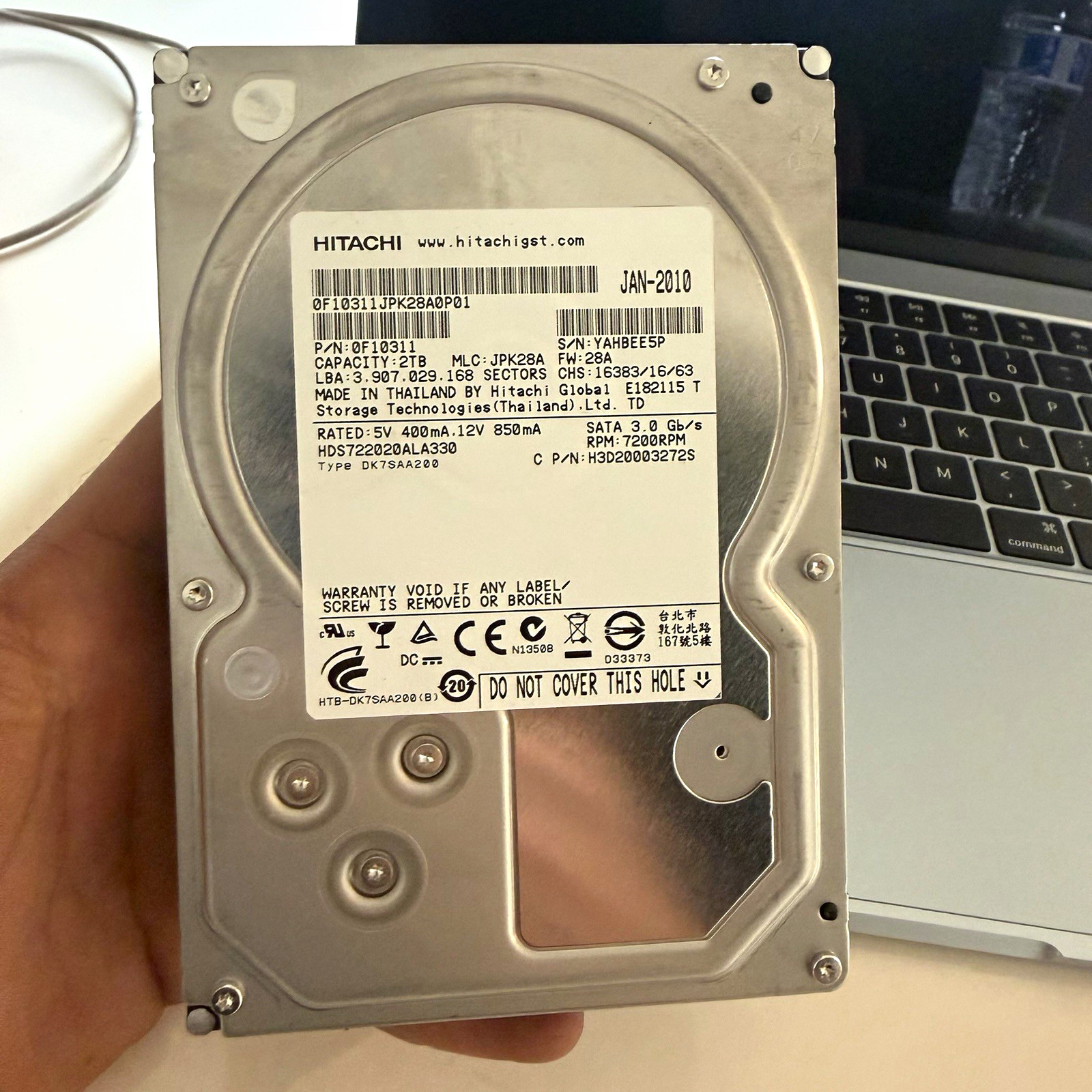 Hitachi Deskstar 2TB 3.5in SATA 3Gb/s 7200RPM 32MB HDD HDS722020ALA330