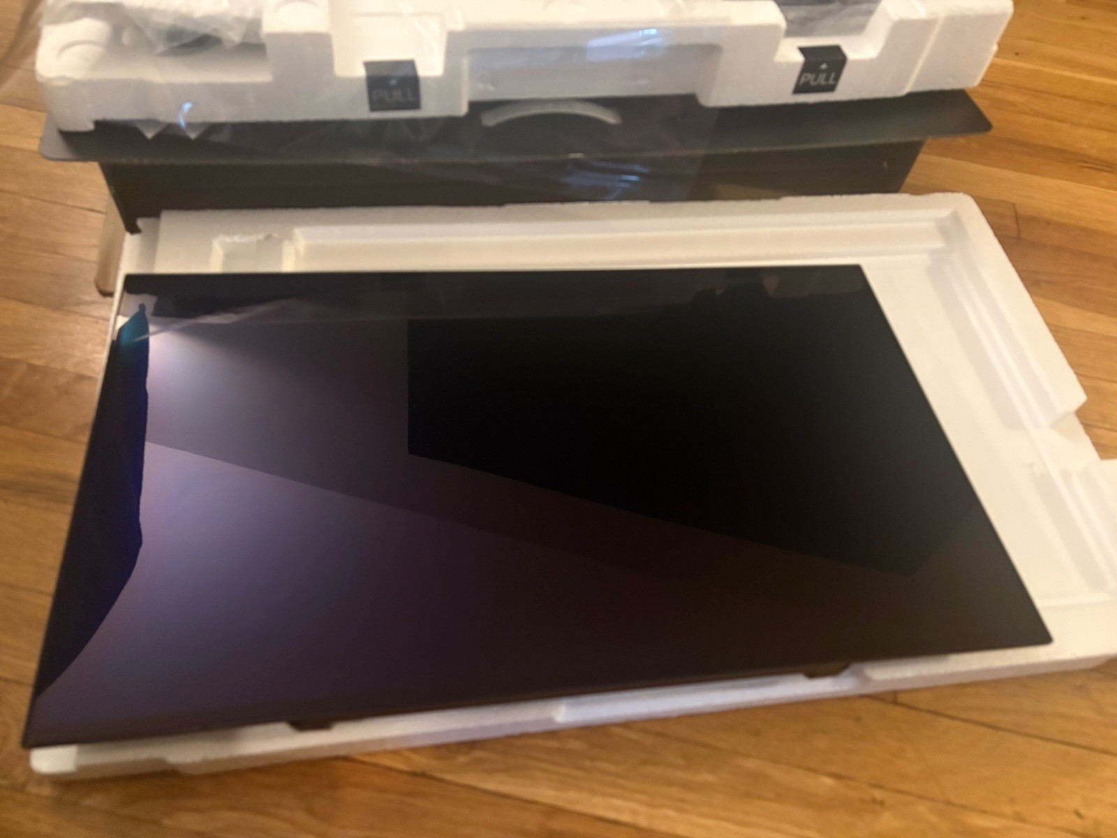 Gigabyte MO27Q28GR 27” WOLED Monitor (Glossy Screen)