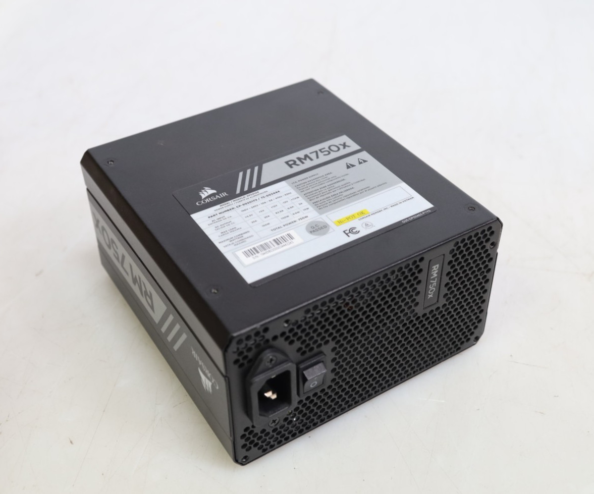 Corsair RM750x CP-9020179 750W 80 PLUS Gold Fully Modular Power Supply