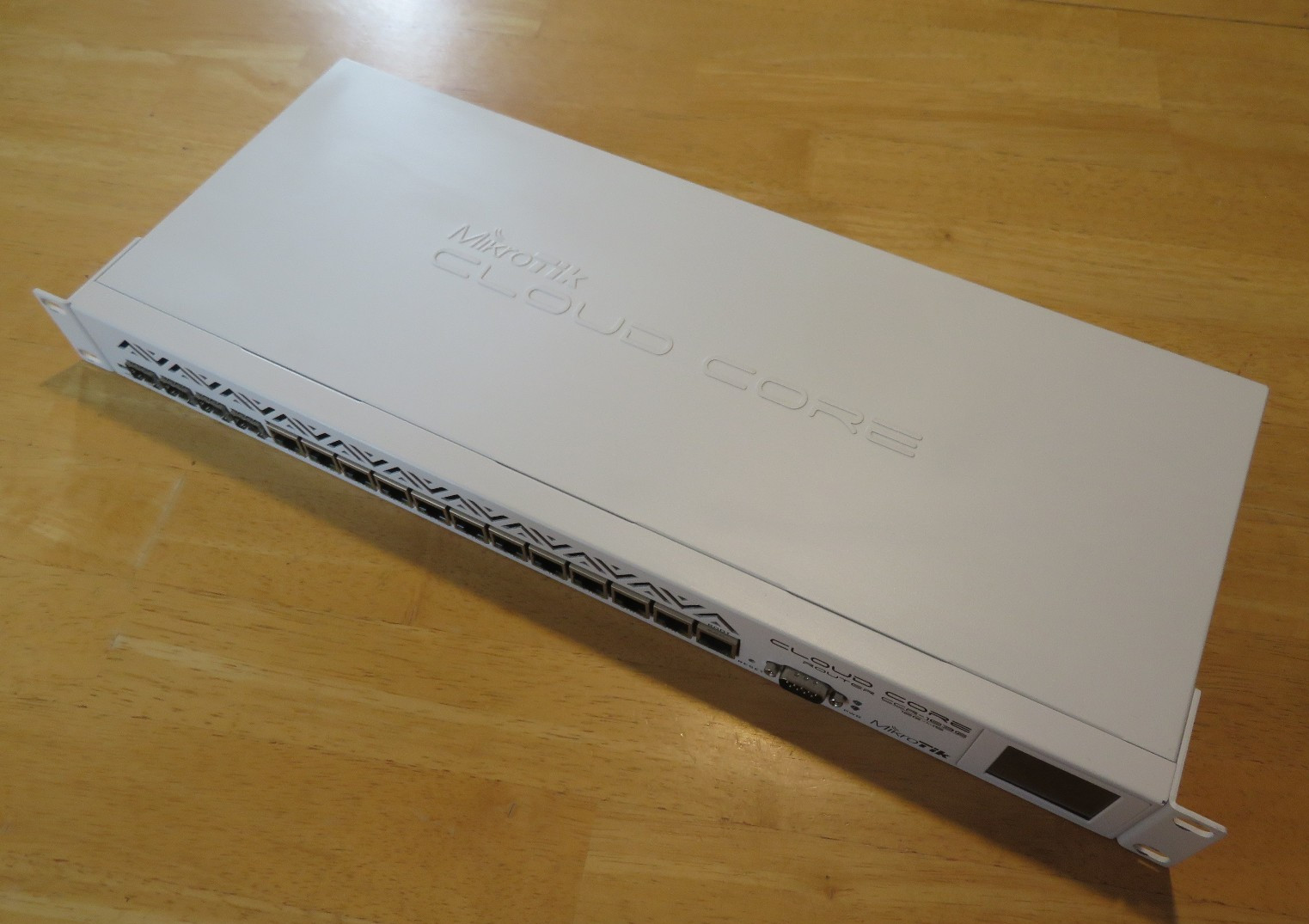 MicroTik Cloud Core Router CCR-1036-12G-4S-EM (S# 91E0903E0A4/838) - with cord.