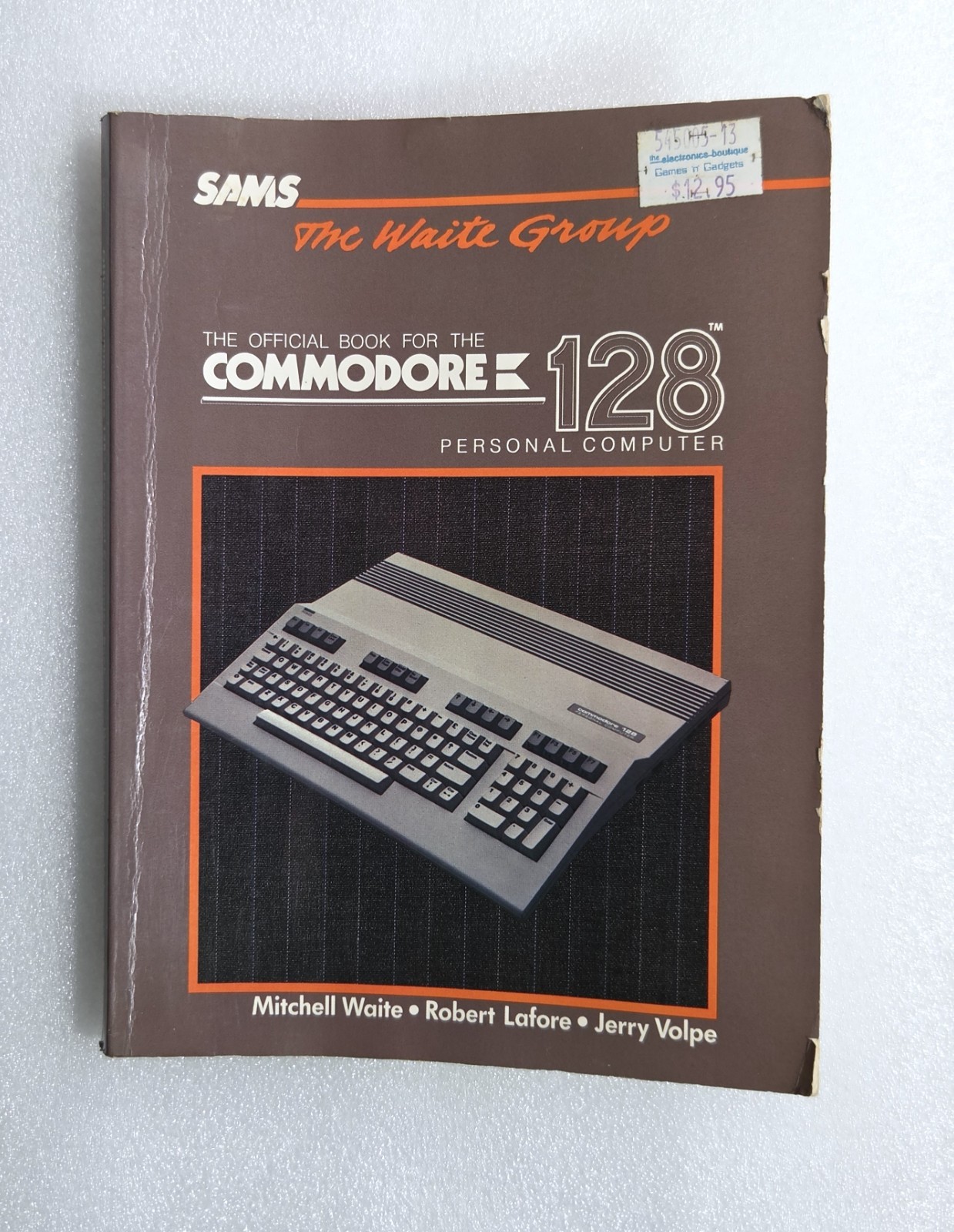 Vintage Official Book For The Commodore 128 Computer Sams Waite Lafore Volp
