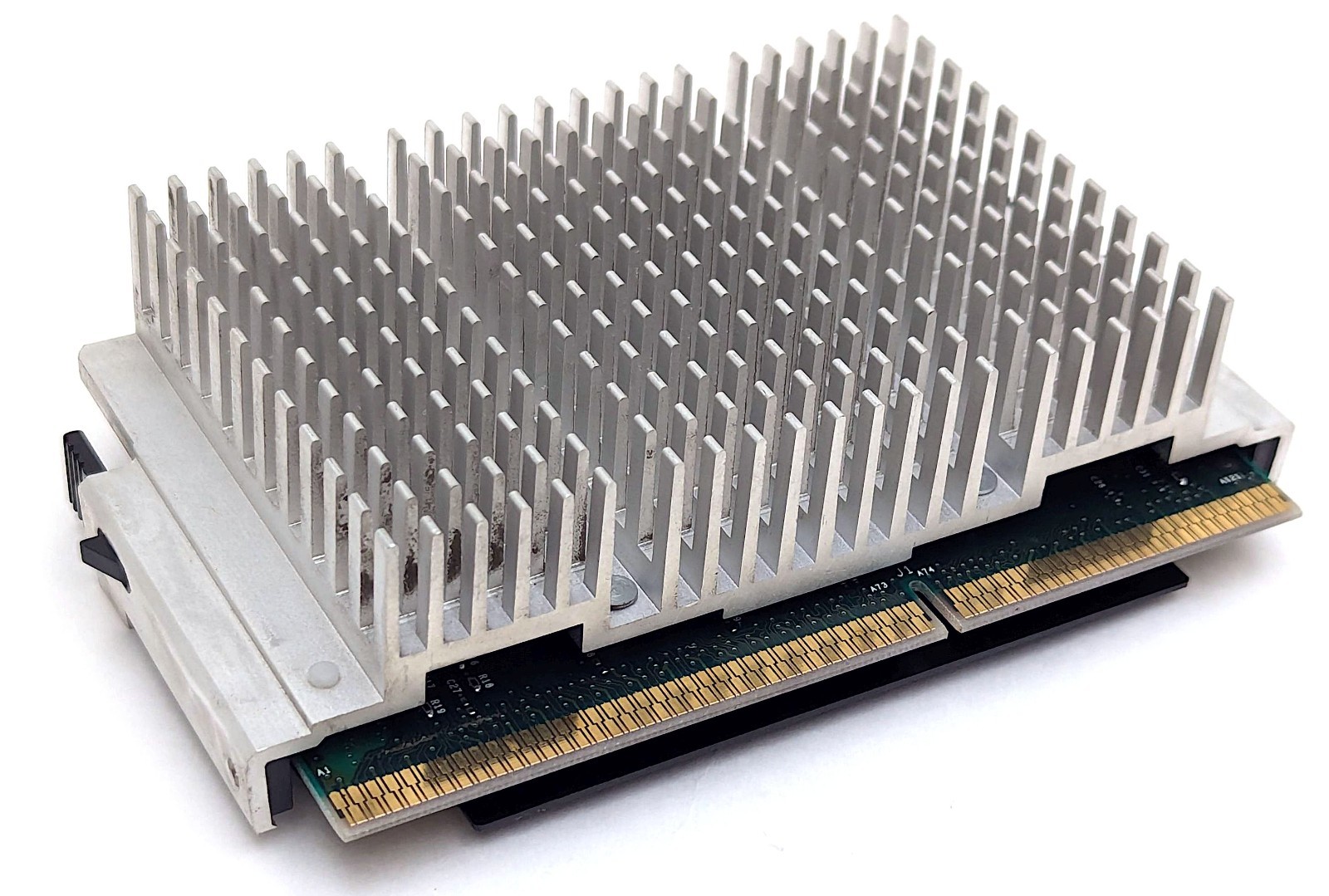 VTG Intel Pentium III 1000EB Slot 1 CPU 1.0GHz 256K 133MHz 1.7V SL4BS Coppermine