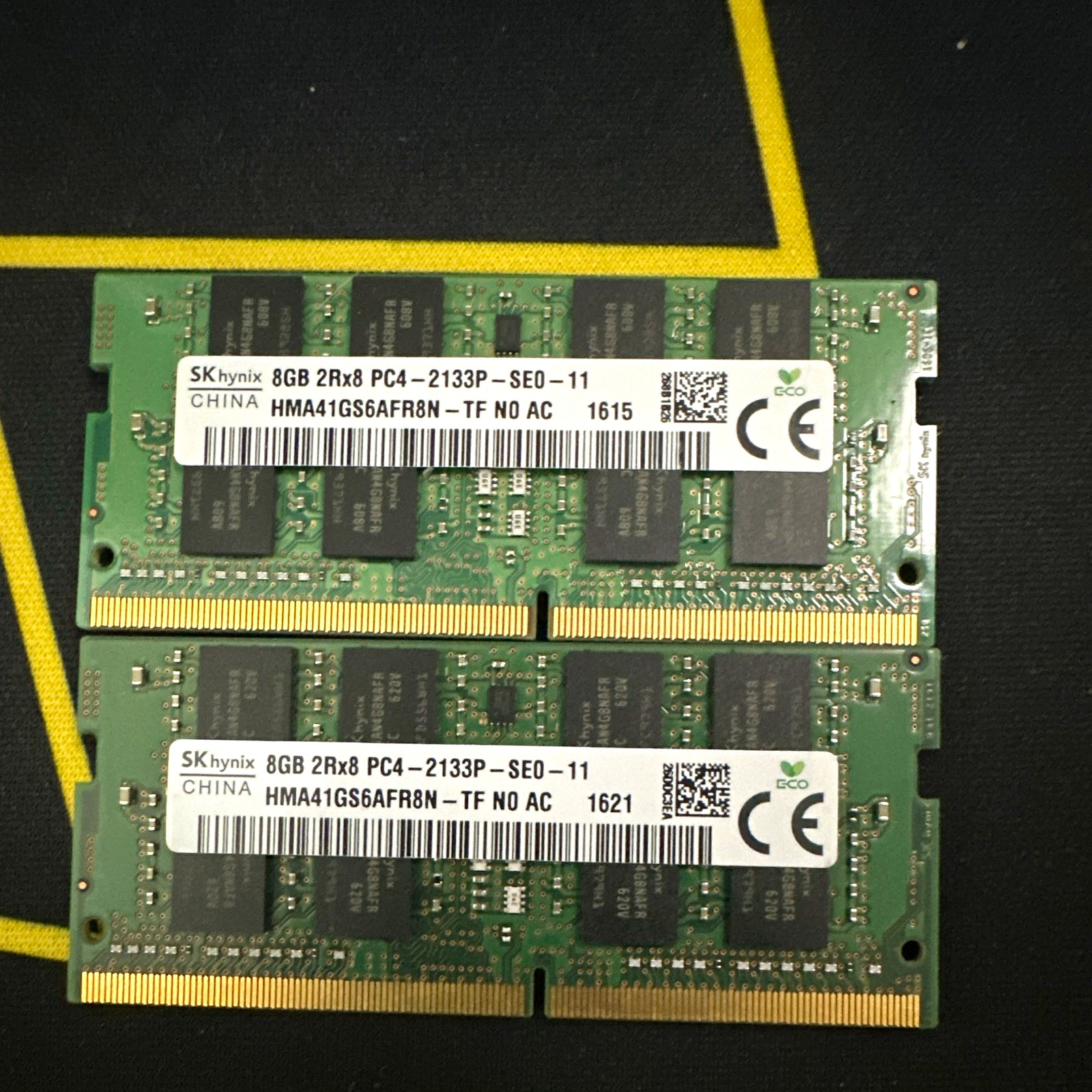 SK hynix 16GB (2x8GB) 2Rx8 PC4-2133P DDR4 260-Pin SO-DIMM HMA41GS6AFR8N-TF