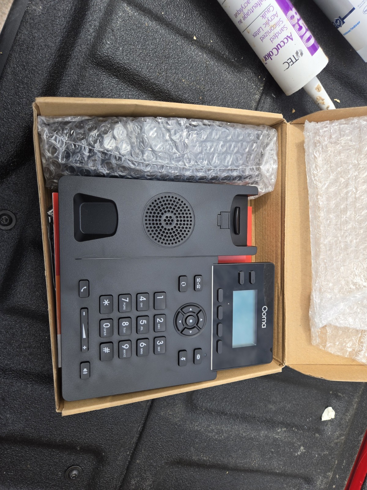 Grandstream GRP2602P VoIP Corded Phone 2-Line Speakerphone PoE Ethernet Black