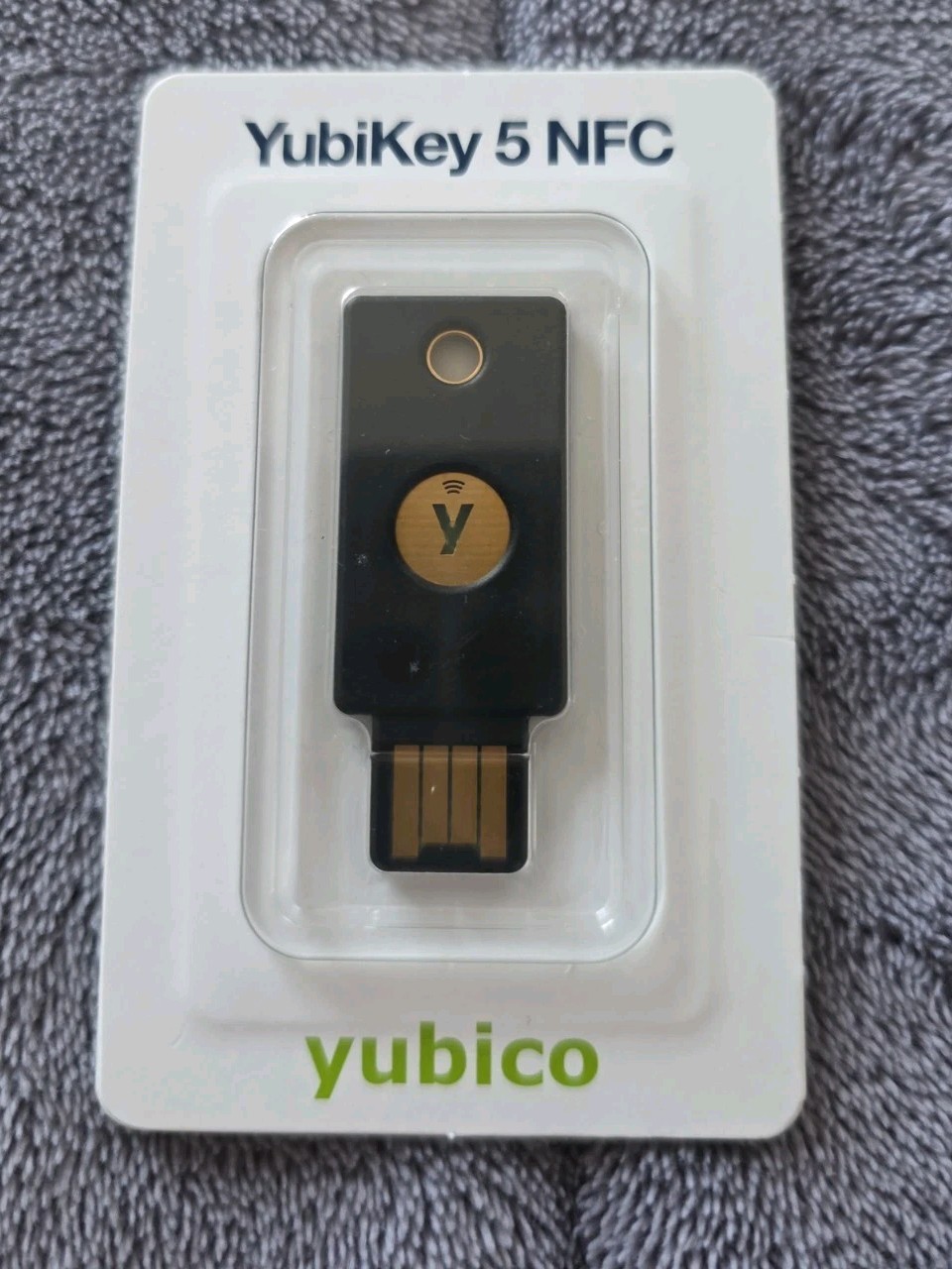 Yubico YubiKey 5 NFC Two-Factor Authentication Security Key Black New Sealed 