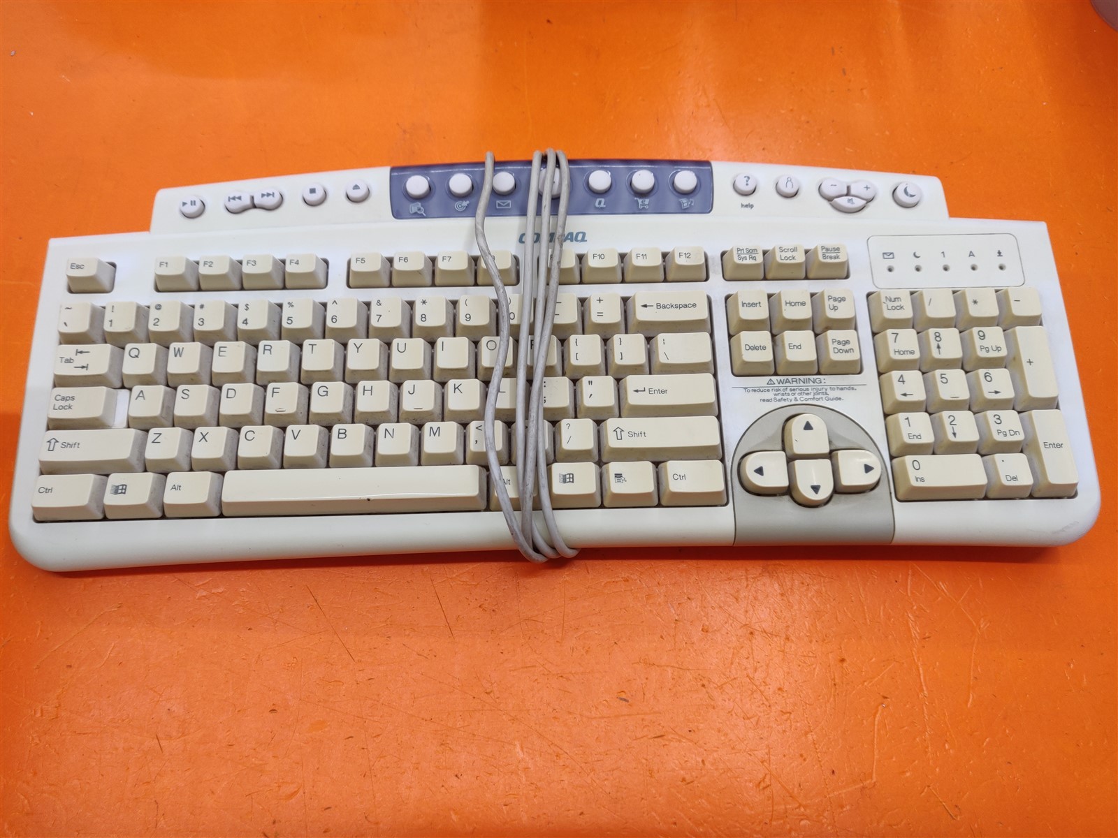 ⭐️⭐️⭐️⭐️⭐️ Compaq KU-9978 USB Wired Desktop PC Multimedia Keyboard