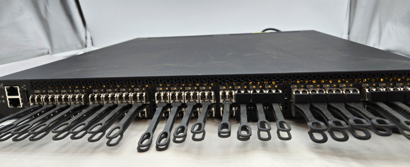 IBM 2498-F48 Fibre Channel Switch W/ Brocade 16G SW Modules