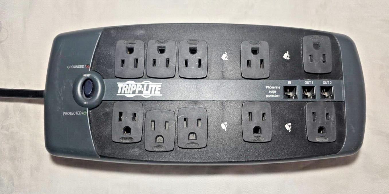Tripp Lite 10-Outlet Surge Protector TLP1008TEL 8ft Cord *TESTED and WORKS*