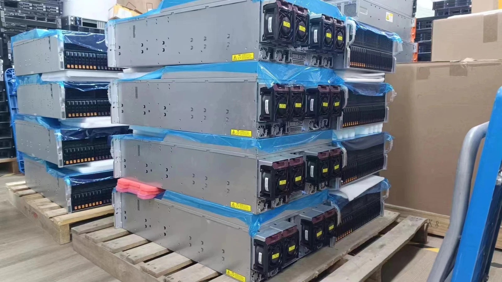 Supermicro SYS-420GP-TNR 8 GPU Server 24X2.5"(8x NVME)  With 4x 2000W PSU