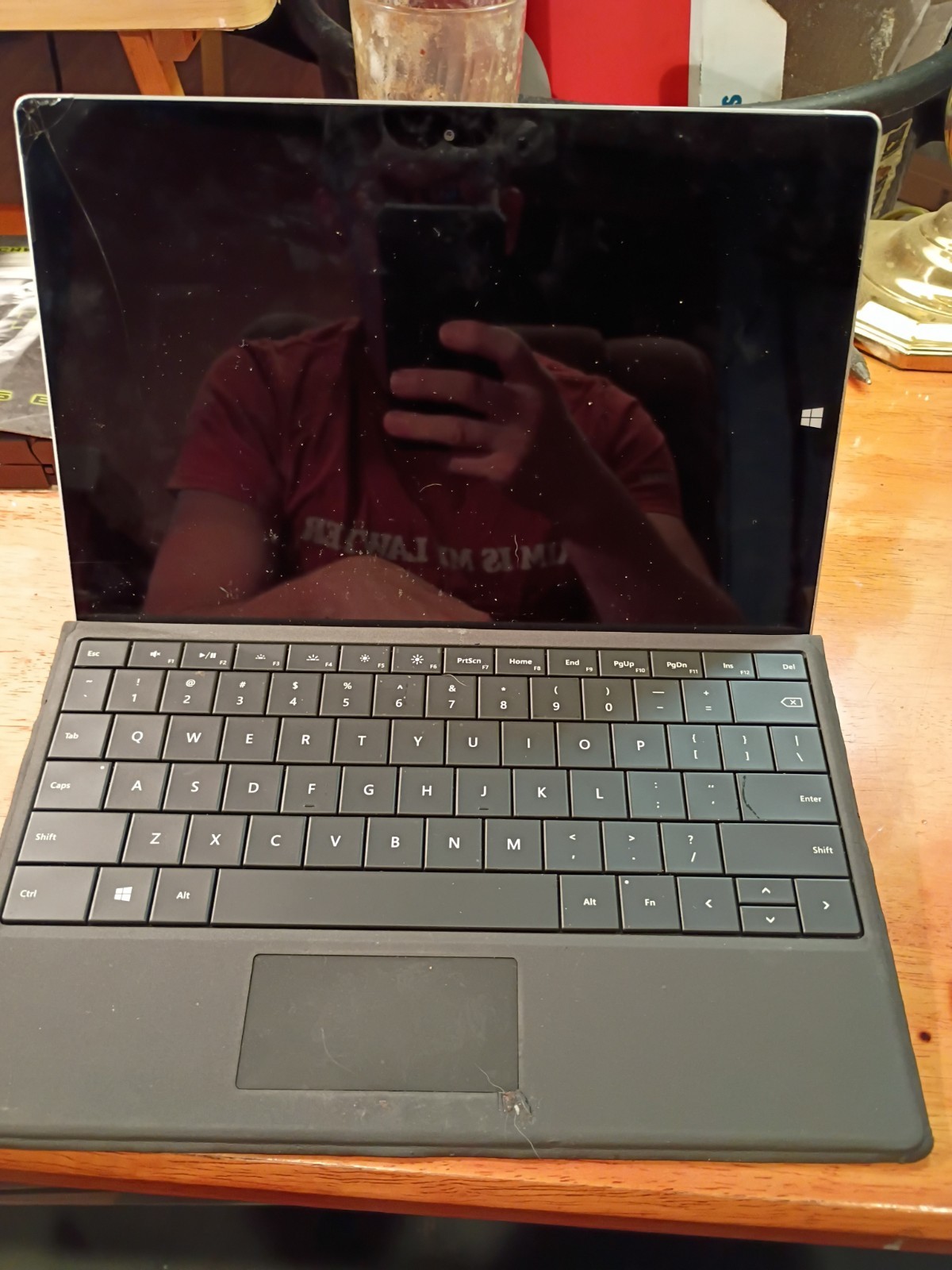 Microsoft Surface 128Gig For Parts, Cracked Screen