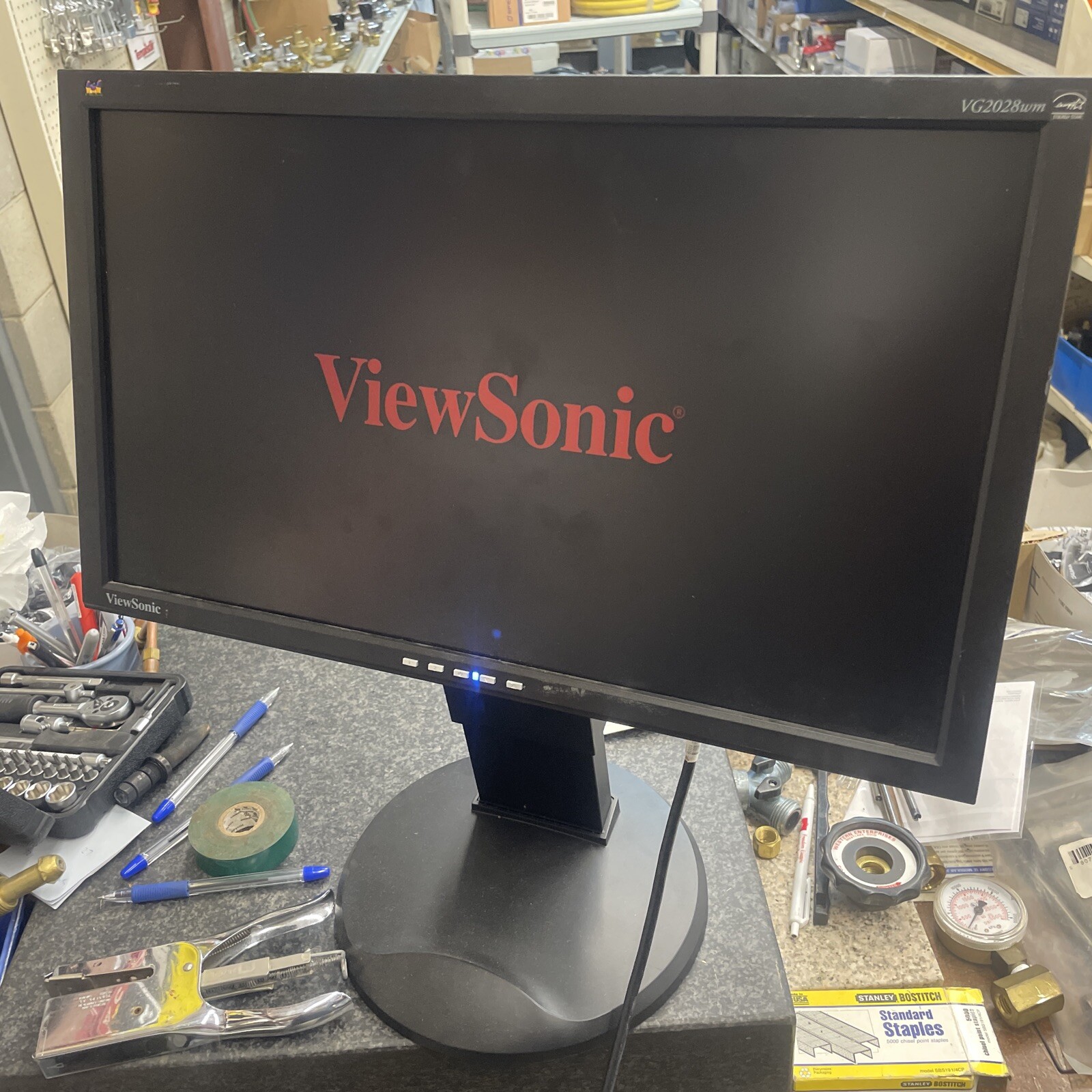 VIEWSONIC VG2028WM 20” Widescreen LCD Computer Monitor