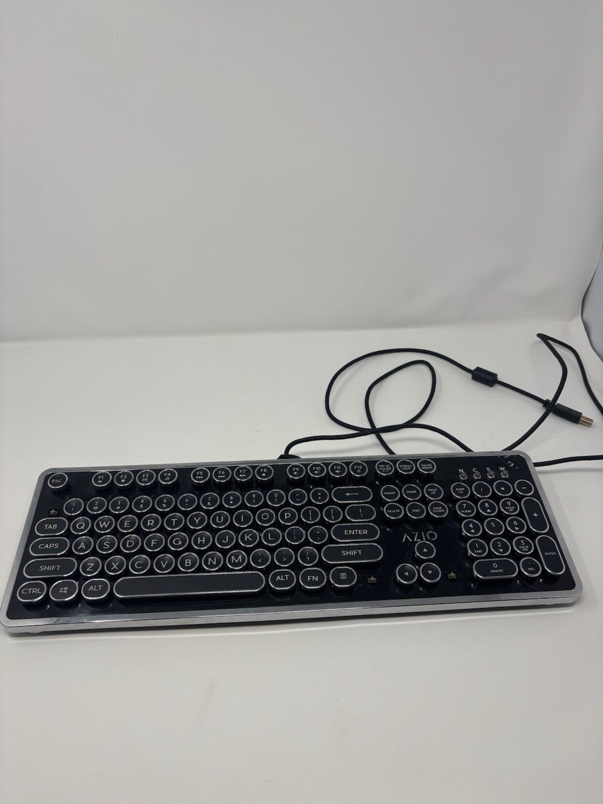 Azio MK Retro