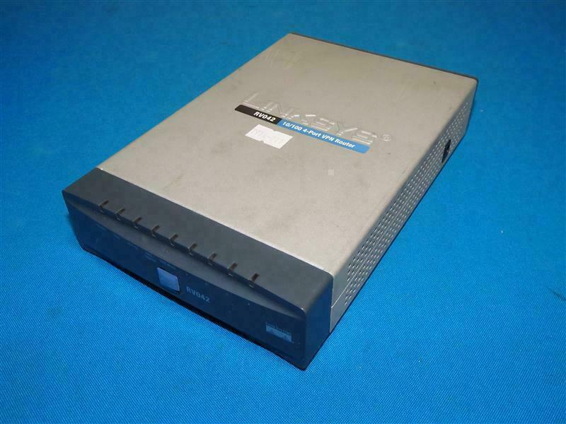 Linksys RV042 v1.2 VPN Router