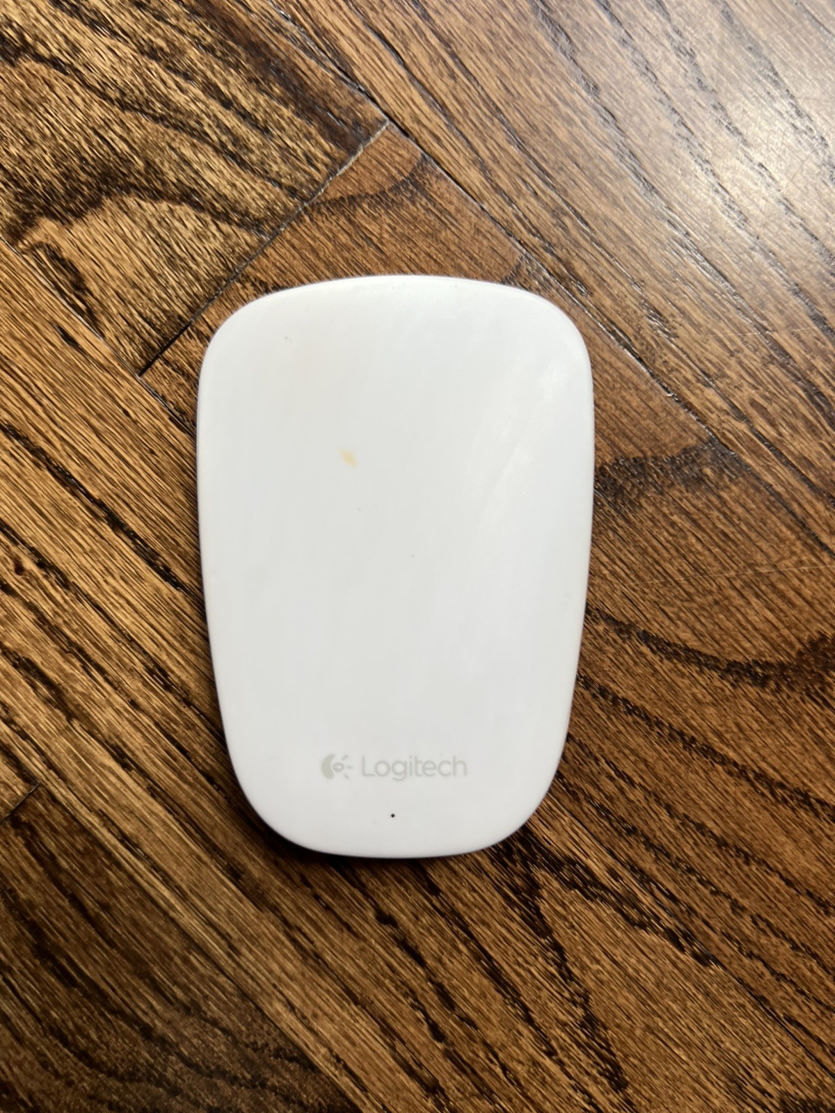 Logitech Ultrathin Touch T631 M-R0044 White Wireless Bluetooth Mouse For Mac