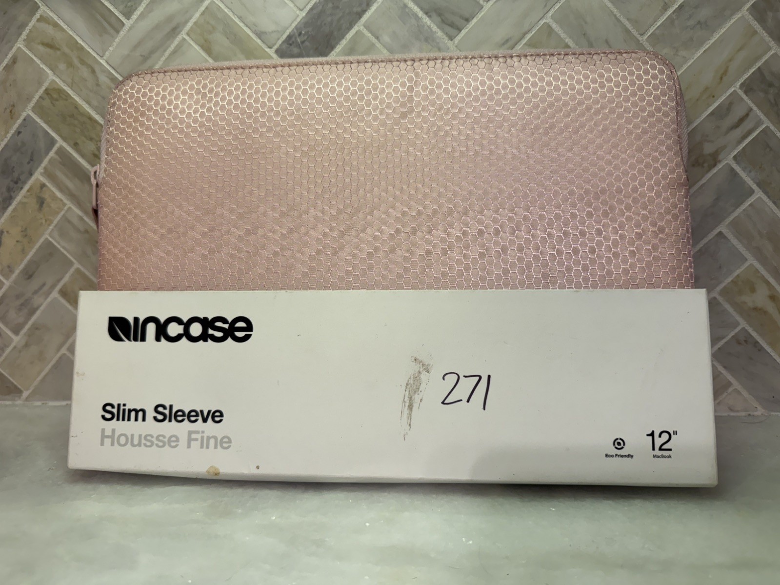 Incase Slim Sleeve 12” Laptop Sleeve Case Zipper Pink for MacBook New